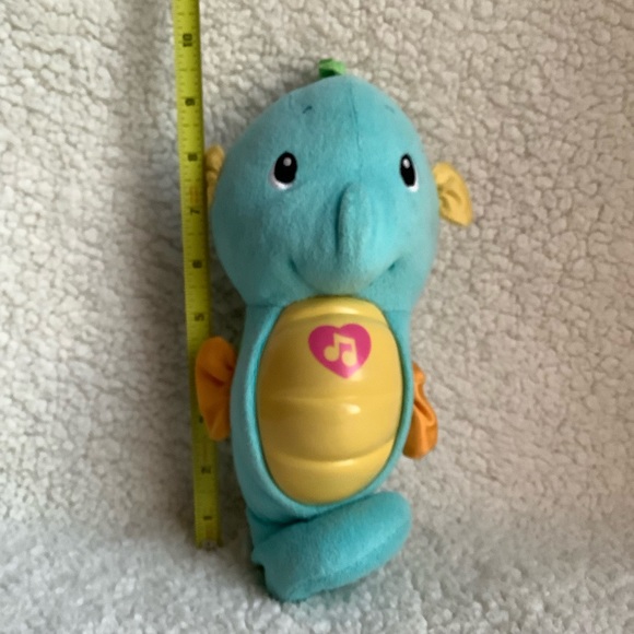 Fisher Price Light Up Seahorse with Music Plush Stuffed Animal - Picture 3 of 7